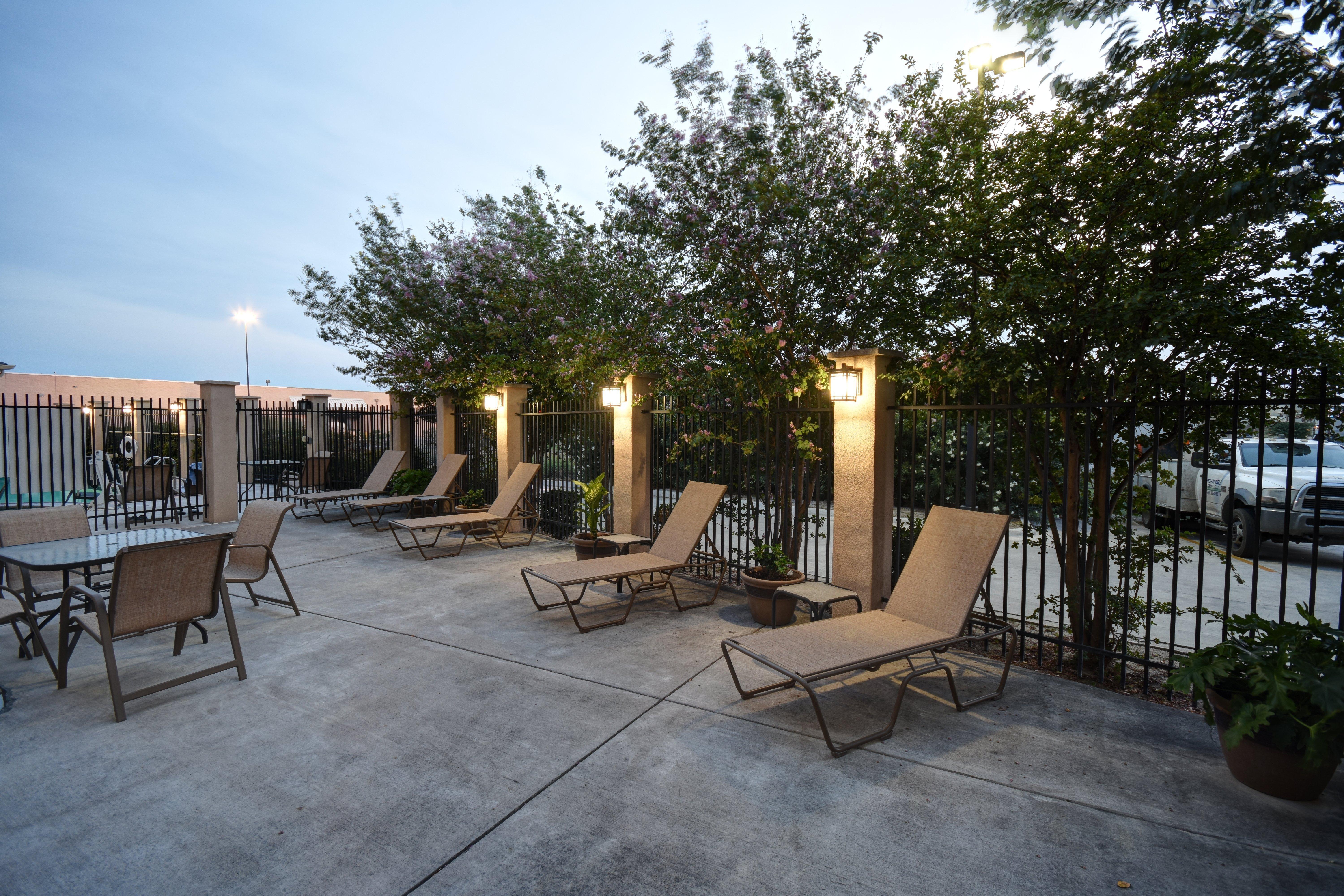 Holiday Inn Express & Suites Del Rio By Ihg Екстер'єр фото