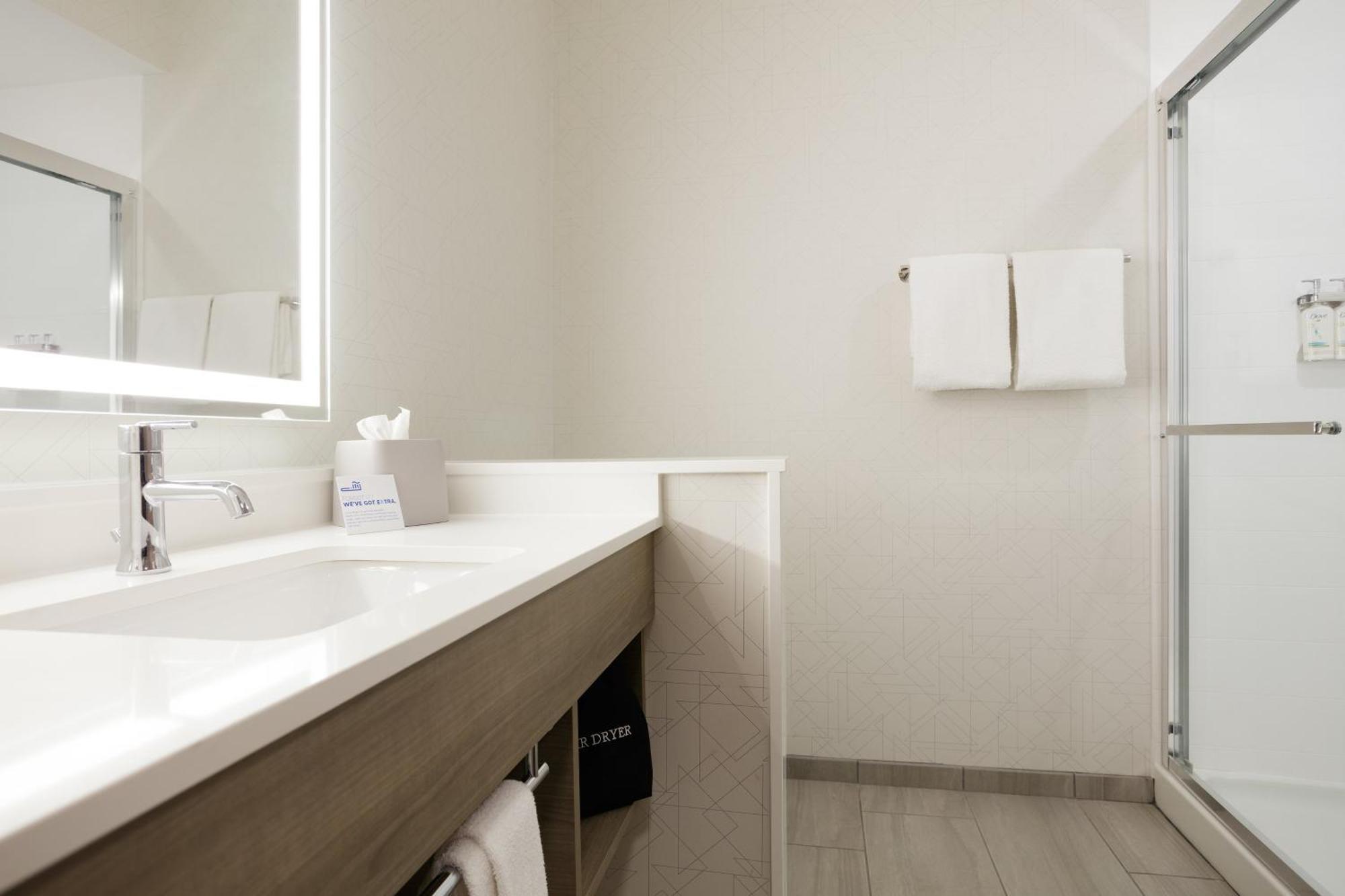 Holiday Inn Express & Suites Del Rio By Ihg Екстер'єр фото