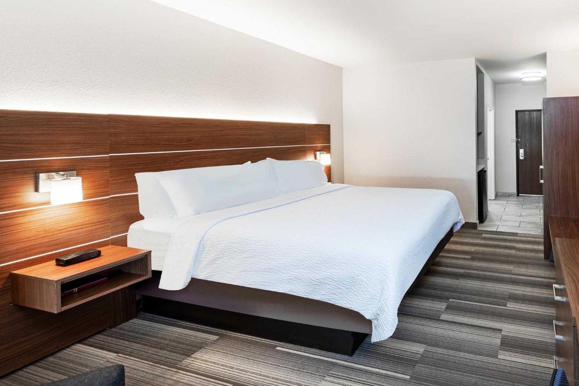 Holiday Inn Express & Suites Del Rio By Ihg Екстер'єр фото