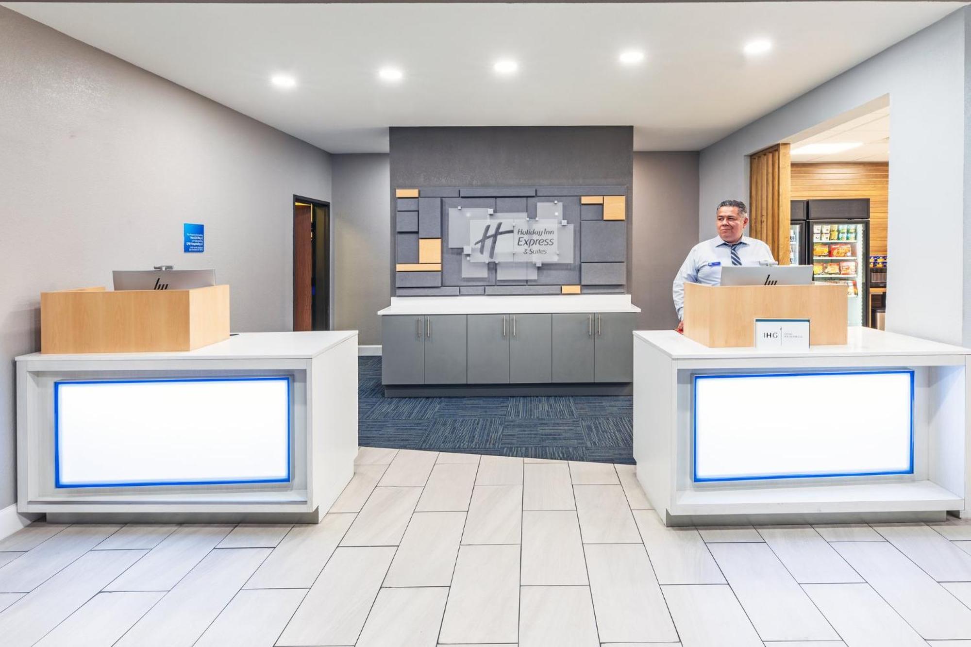 Holiday Inn Express & Suites Del Rio By Ihg Екстер'єр фото
