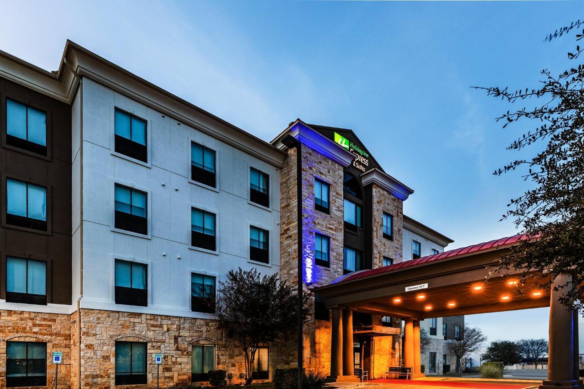 Holiday Inn Express & Suites Del Rio By Ihg Екстер'єр фото